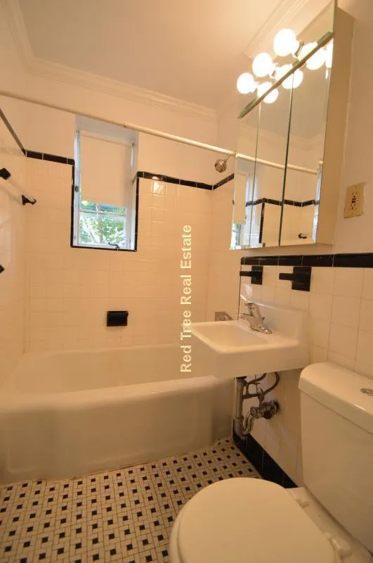 2 bed, 1 bath apartment for rent at 50 Alton Pl Unit 3, Coolidge Corner — photo 4 of 11