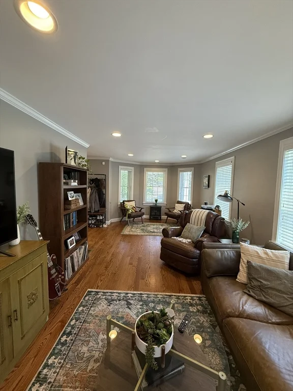 3 bed, 2 bath apartment for rent at 50 Andrew Rd Unit 0, Swampscott — photo 5 of 20