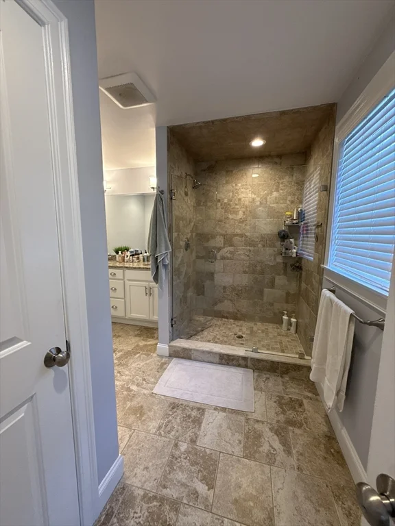 3 bed, 2 bath apartment for rent at 50 Andrew Rd Unit 0, Swampscott — photo 12 of 20