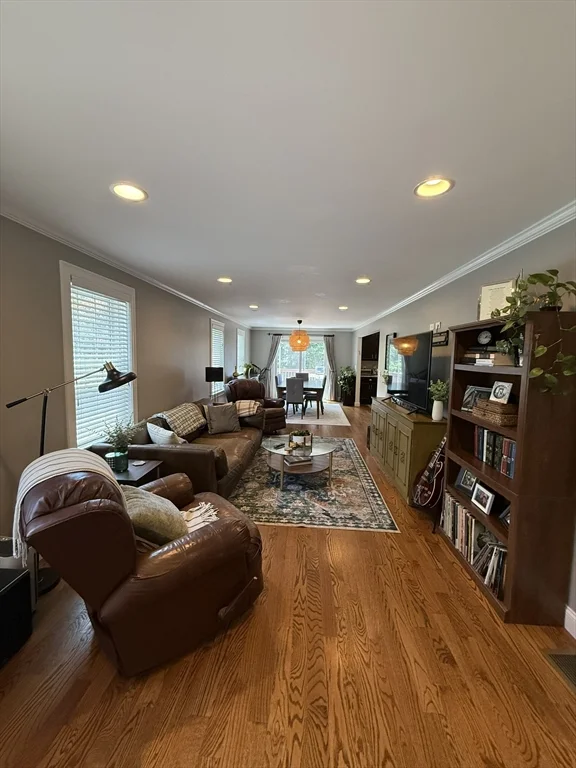 3 bed, 2 bath apartment for rent at 50 Andrew Rd Unit 0, Swampscott — photo 4 of 20
