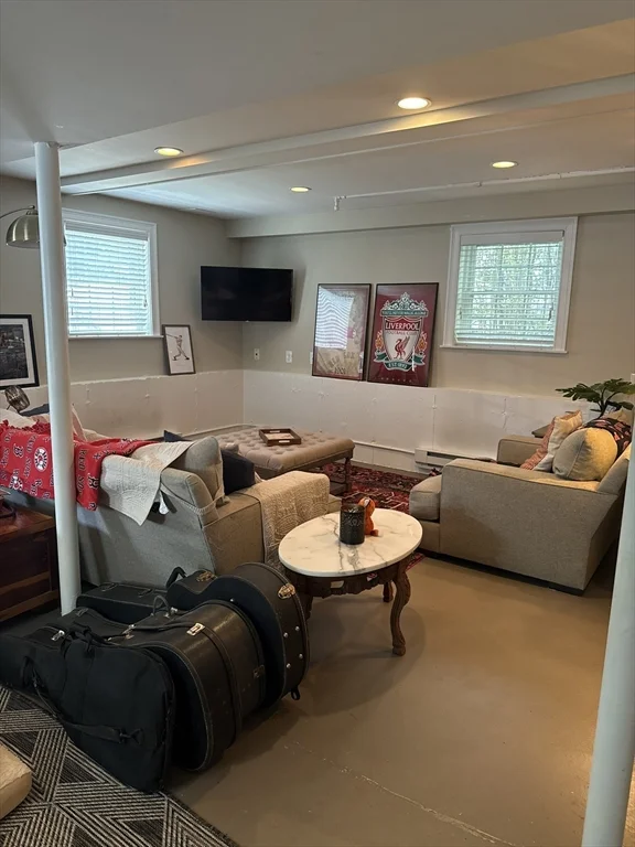 3 bed, 2 bath apartment for rent at 50 Andrew Rd Unit 0, Swampscott — photo 18 of 20
