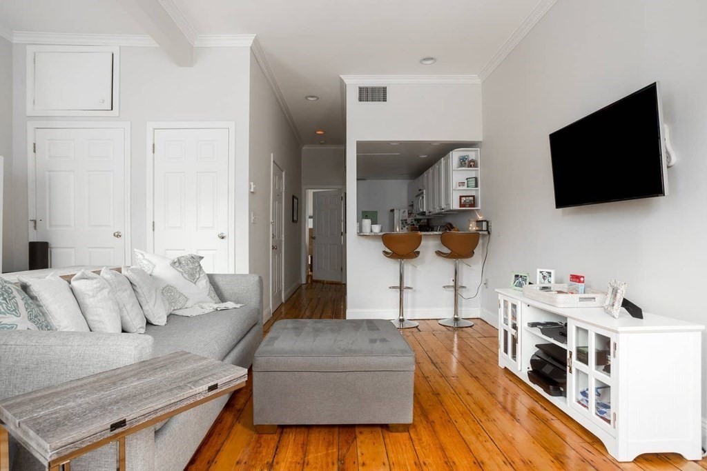 1 bed, 1 bath apartment for rent at 50 Appleton St Unit 2, South End — photo 2 of 7