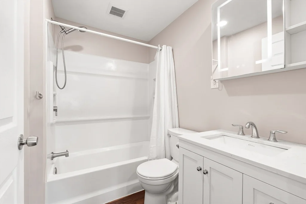 2 bed, 2 bath apartment for rent at 50 Arcadia St Unit 1, Revere — photo 6 of 14