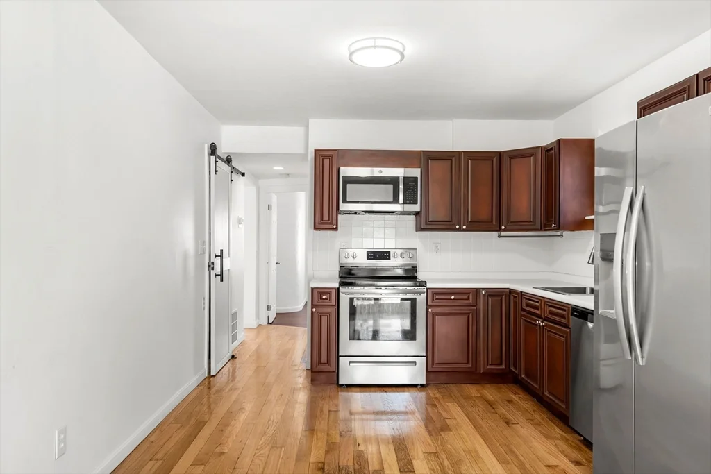 2 bed, 2 bath apartment for rent at 50 Arcadia St Unit 1, Revere — photo 2 of 14