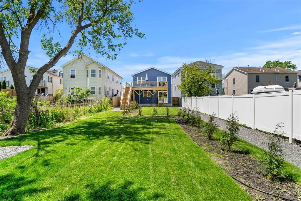 3 bed, 1 bath apartment for rent at 50 Arcadia Unit 2, Revere — photo 6 of 14