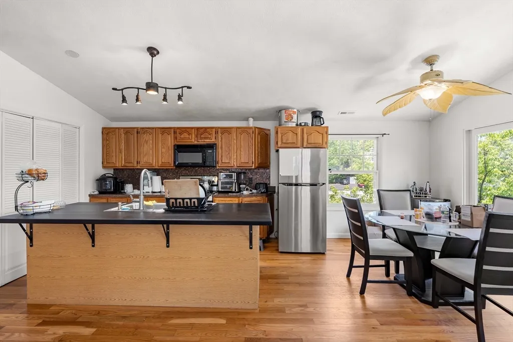 3 bed, 1 bath apartment for rent at 50 Arcadia Unit 2, Revere — photo 7 of 14