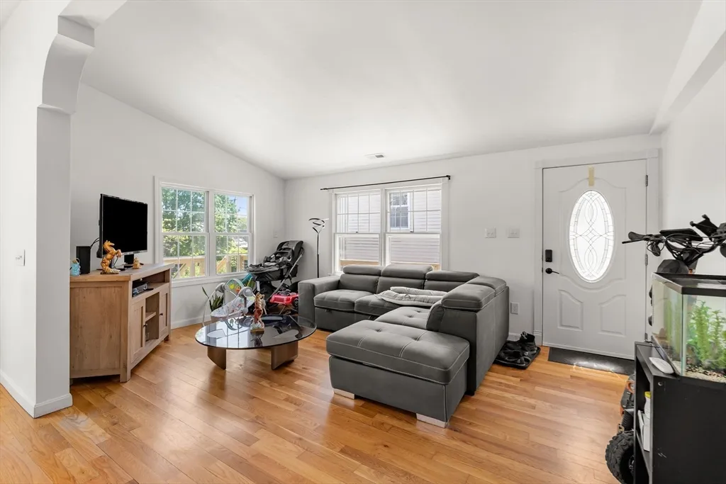 3 bed, 1 bath apartment for rent at 50 Arcadia Unit 2, Revere — photo 9 of 14