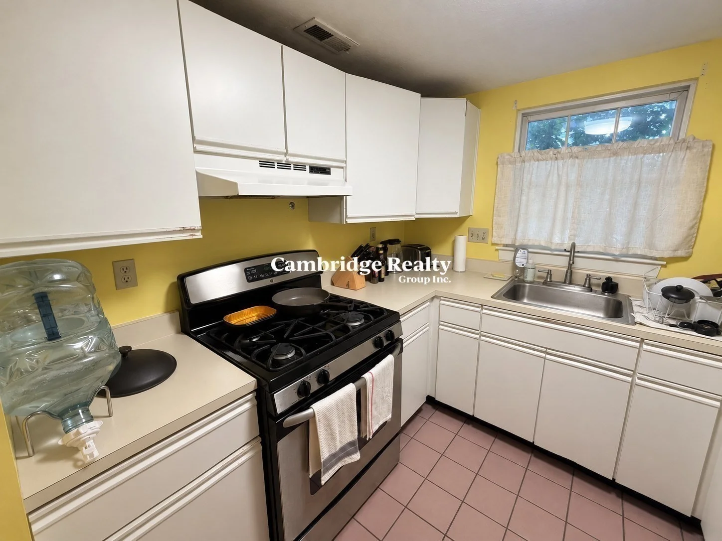 2 bed, 2 bath apartment for rent at 50 Ash Ave Unit A, Winter Hill — photo 8 of 25