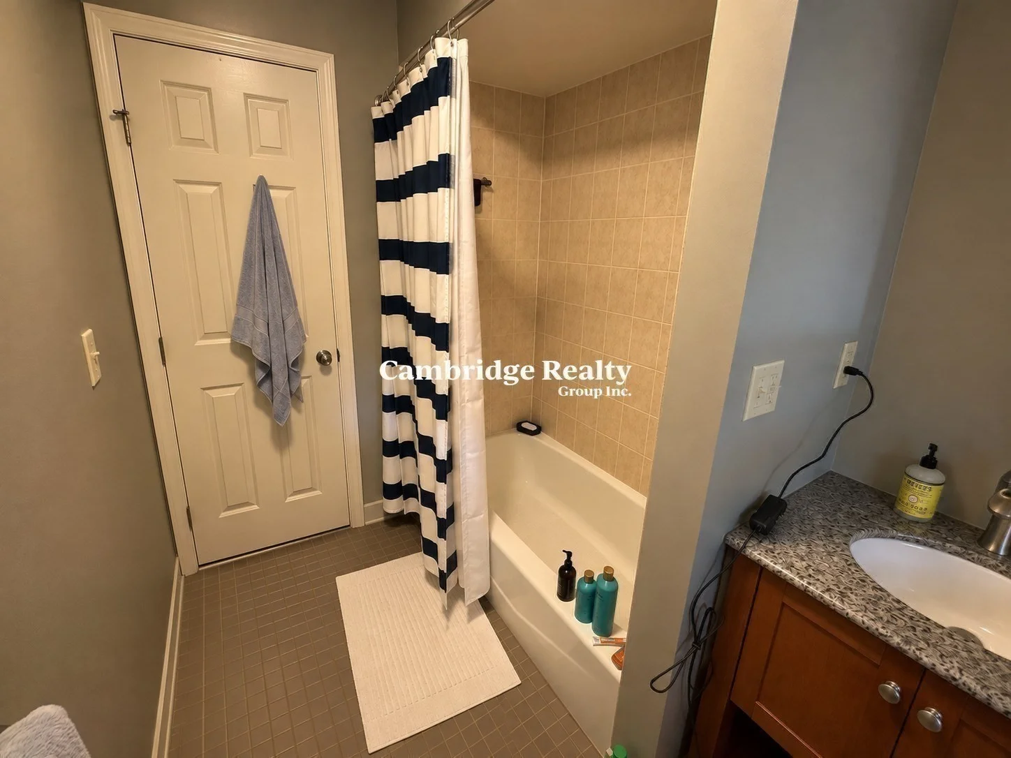 2 bed, 2 bath apartment for rent at 50 Ash Ave Unit A, Winter Hill — photo 15 of 25