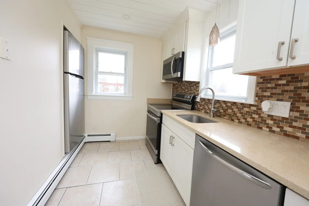 2 bed, 2 bath apartment for rent at 50 Atherton St Unit 1, Stoughton — photo 3 of 21