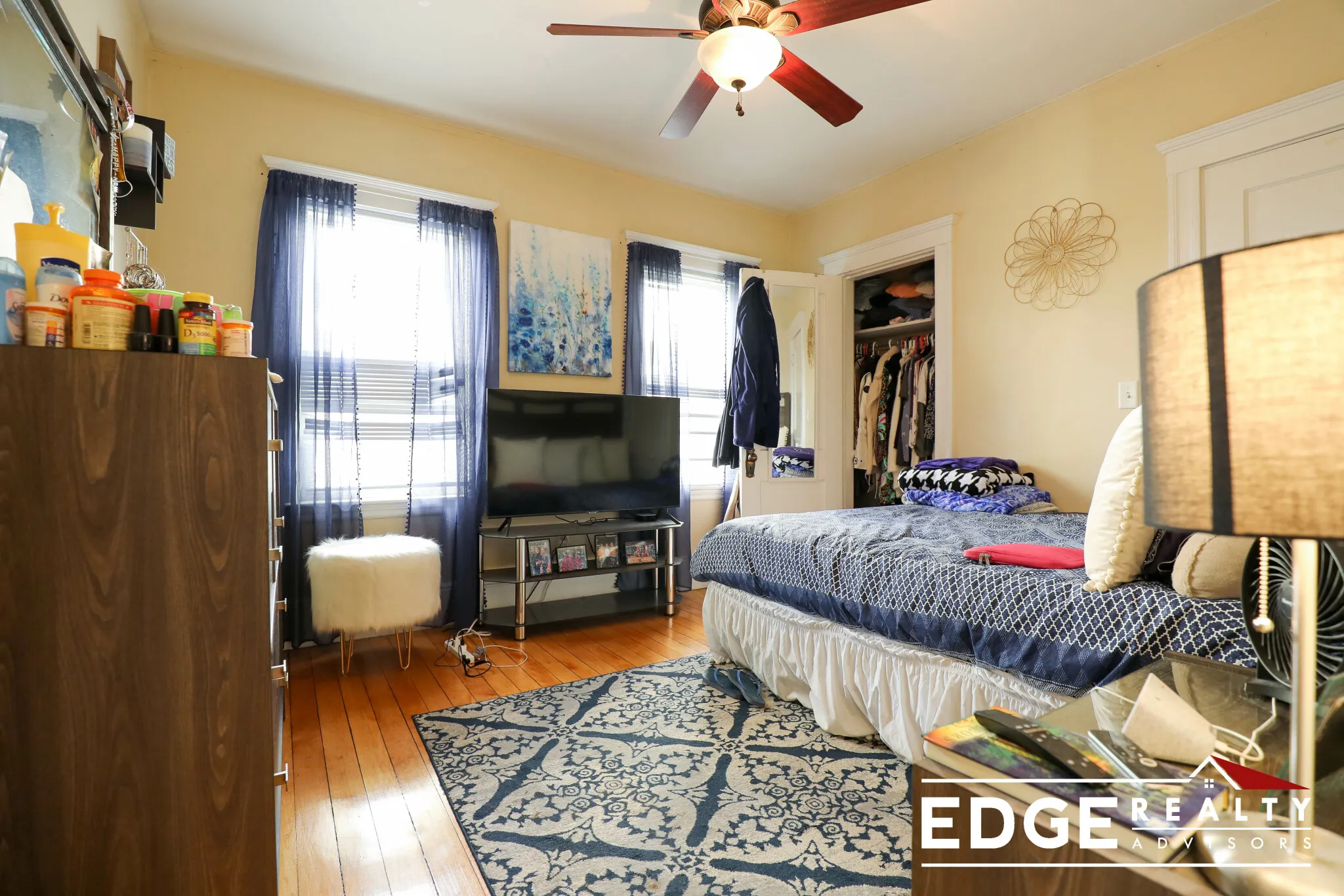 3 bed, 1 bath apartment for rent at 50 Atkins St Unit 1, Oak Square — photo 8 of 12