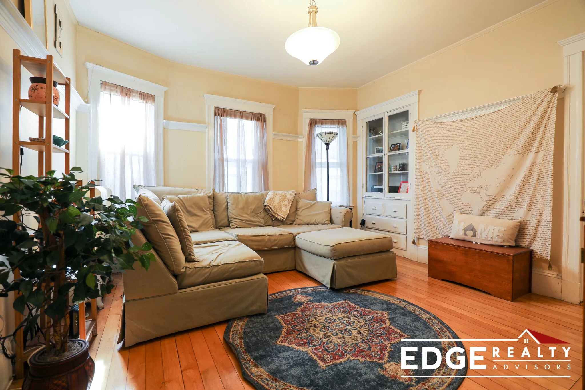 3 bed, 1 bath apartment for rent at 50 Atkins St Unit 1, Oak Square — photo 6 of 12