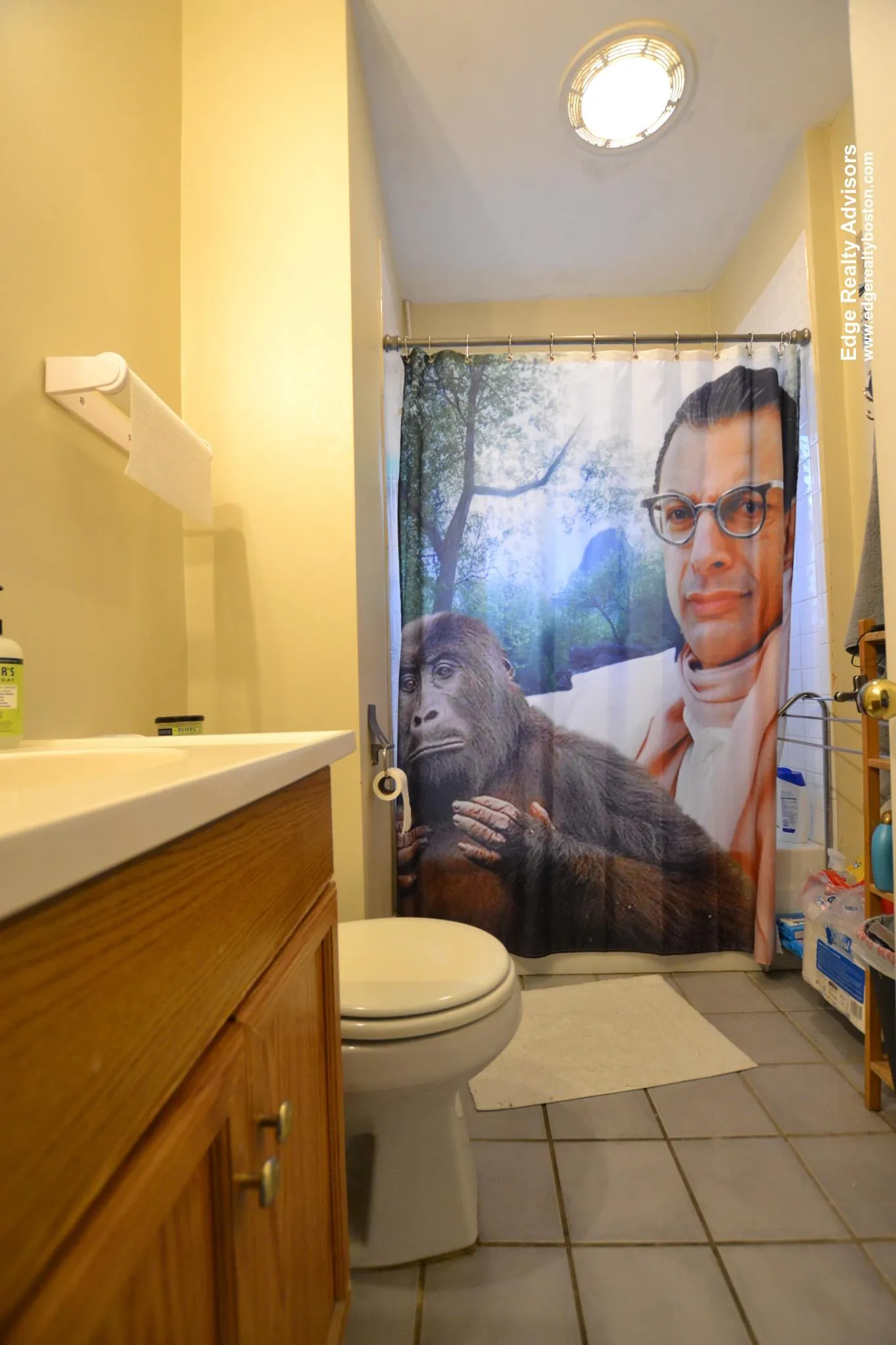 3 bed, 1 bath apartment for rent at 50 Atkins St Unit 2, Oak Square — photo 6 of 10