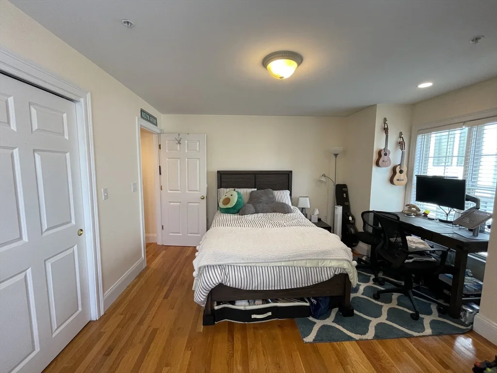 2 bed, 2 bath apartment for rent at 50 B St Unit 6, South Boston — photo 10 of 16