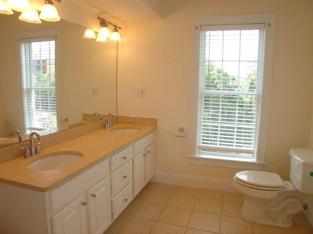 2 bed, 2 bath apartment for rent at 50 B St Unit 6, South Boston — photo 8 of 16
