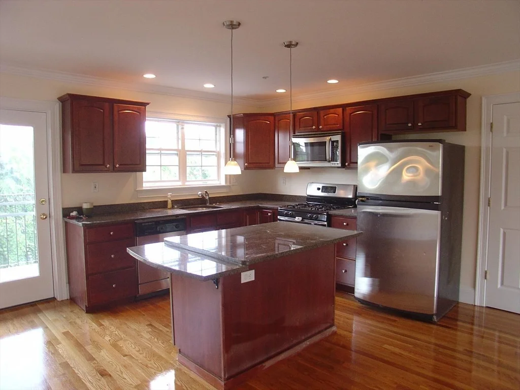 2 bed, 2 bath apartment for rent at 50 B St Unit 6, South Boston — photo 1 of 16