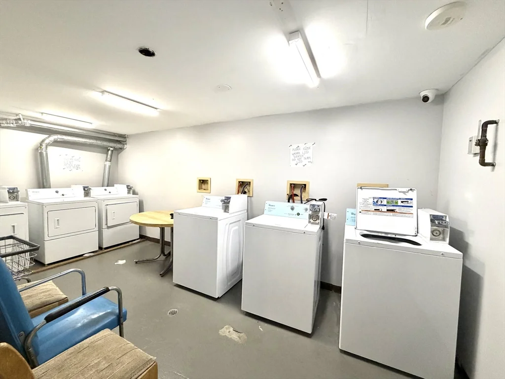 1 bed, 1 bath apartment for rent at 50 Baldwin Unit 10, Lynn — photo 6 of 11