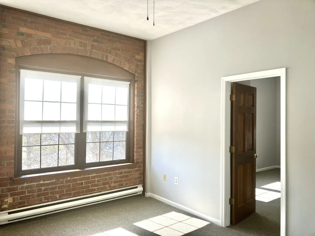 1 bed, 1 bath apartment for rent at 50 Baldwin Unit 14, Lynn — photo 9 of 14