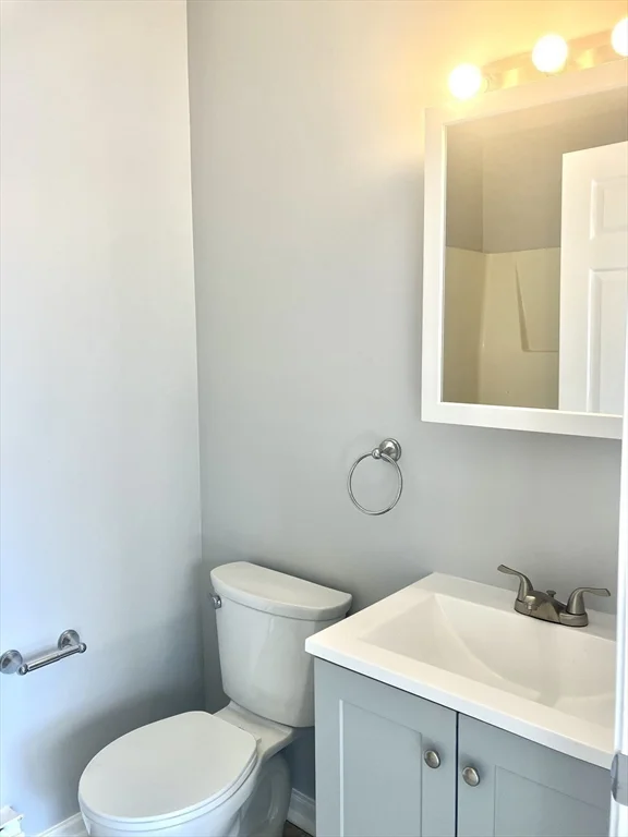 1 bed, 1 bath apartment for rent at 50 Baldwin Unit 14, Lynn — photo 12 of 14