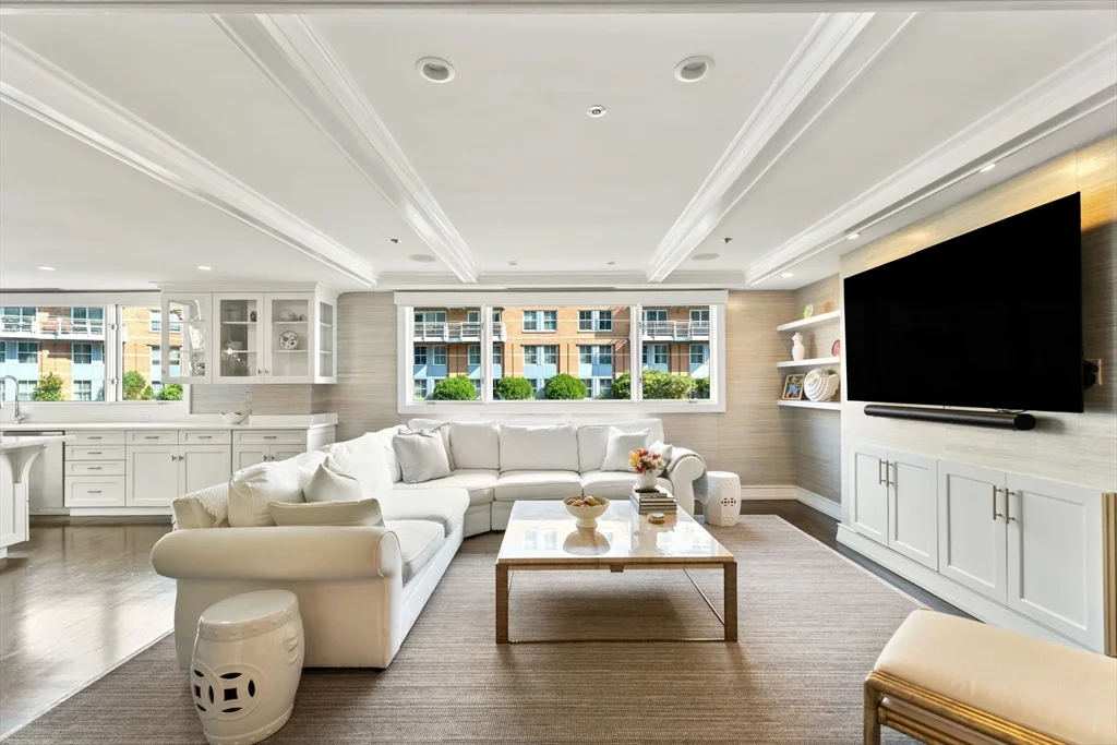 5 bed, 4+ bath apartment for rent at 50 Battery St Unit 103-104, North End — photo 3 of 33