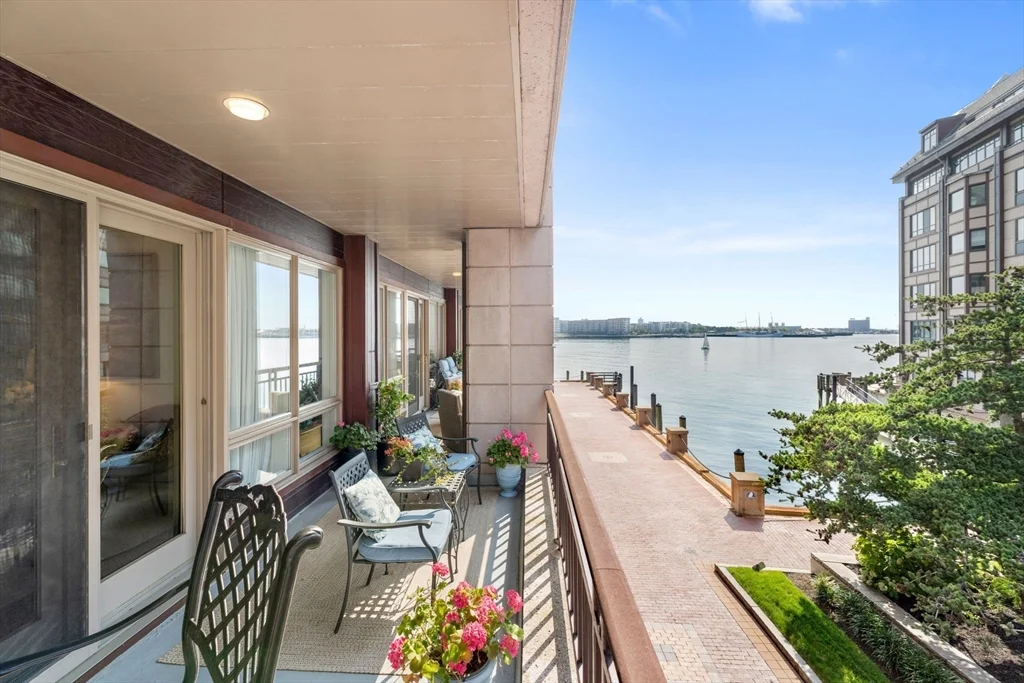 5 bed, 4+ bath apartment for rent at 50 Battery St Unit 103-104, North End