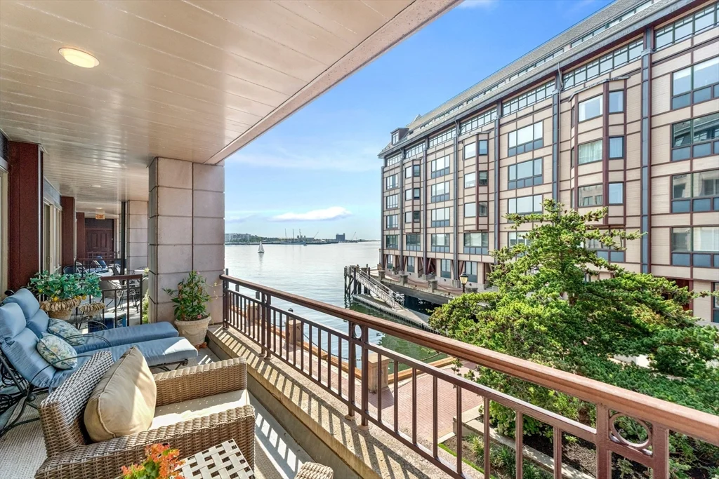 5 bed, 4+ bath apartment for rent at 50 Battery St Unit 103-104, North End — photo 32 of 33