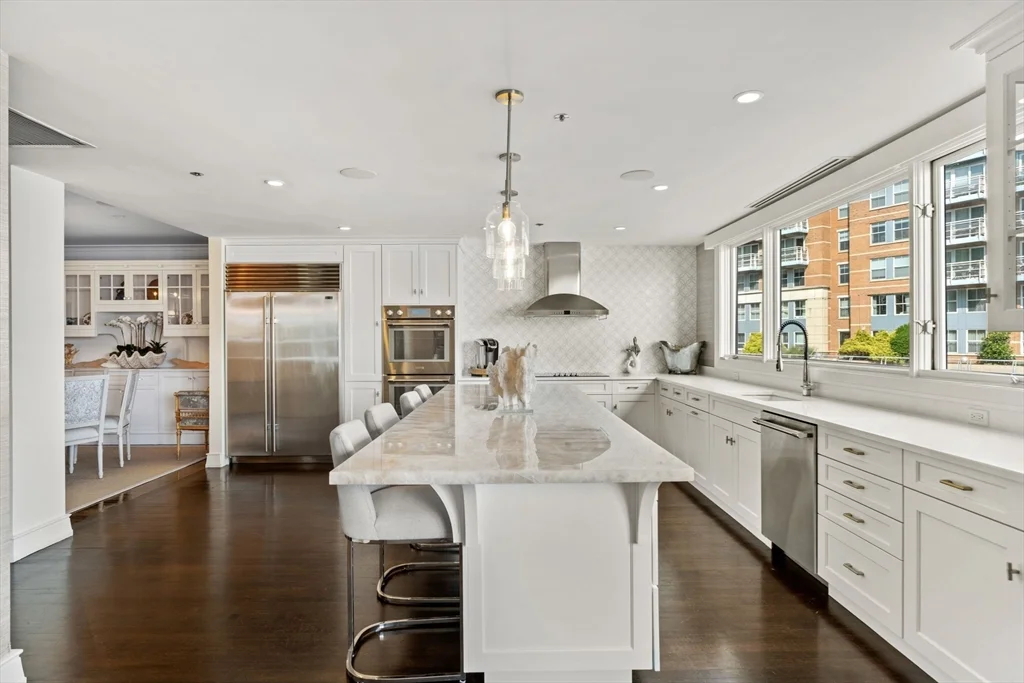 5 bed, 4+ bath apartment for rent at 50 Battery St Unit 103-104, North End — photo 5 of 33