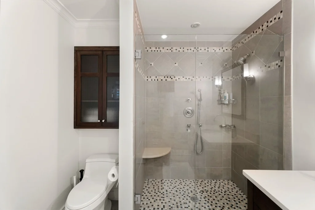 5 bed, 4+ bath apartment for rent at 50 Battery St Unit 103-104, North End — photo 25 of 33
