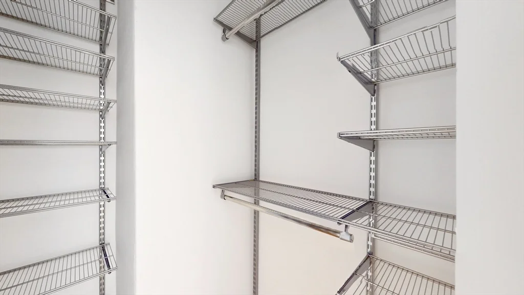 3 bed, 1 bath apartment for rent at 50 Beacon St Unit 1, Union Square — photo 11 of 16