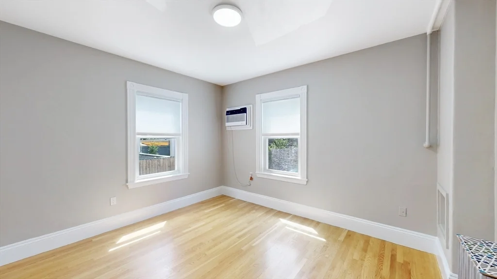 3 bed, 1 bath apartment for rent at 50 Beacon St Unit 1, Union Square — photo 10 of 16