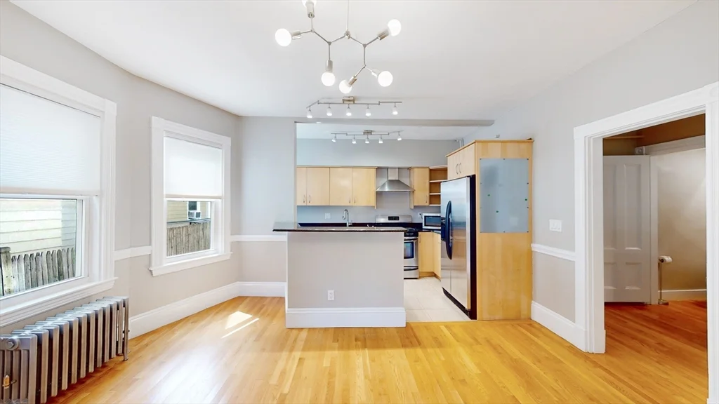 3 bed, 1 bath apartment for rent at 50 Beacon St Unit 1, Union Square — photo 1 of 16