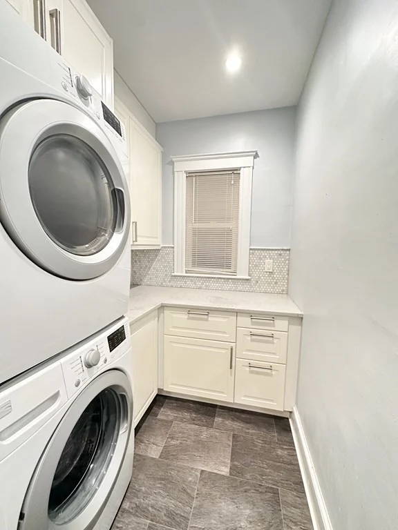 3 bed, 1 bath apartment for rent at 50 Bowdoin St Unit 2, Dorchester — photo 3 of 13