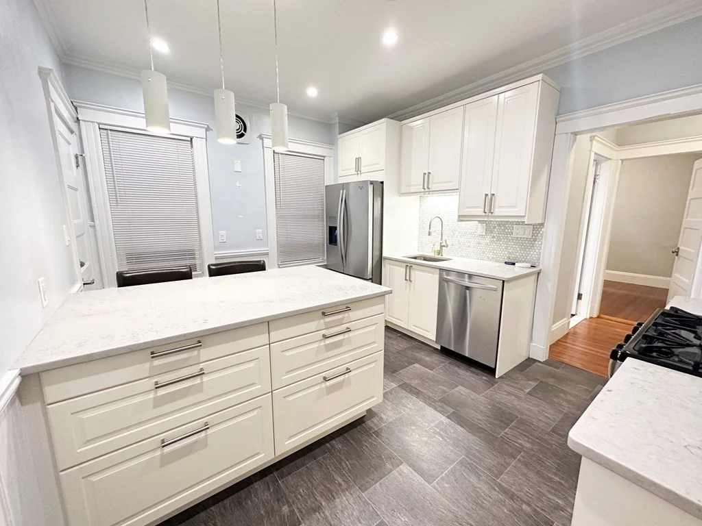 3 bed, 1 bath apartment for rent at 50 Bowdoin St Unit 2, Dorchester — photo 2 of 13
