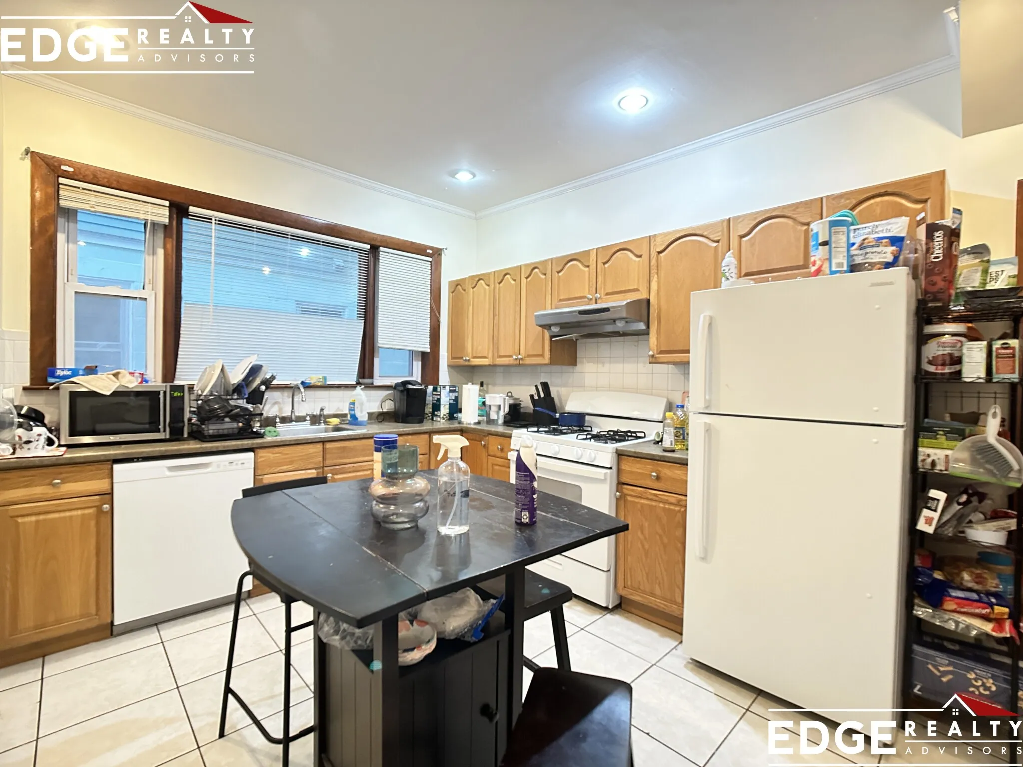 4 bed, 2 bath apartment for rent at 50 Brainerd Rd Unit 1, Brighton — photo 1 of 9