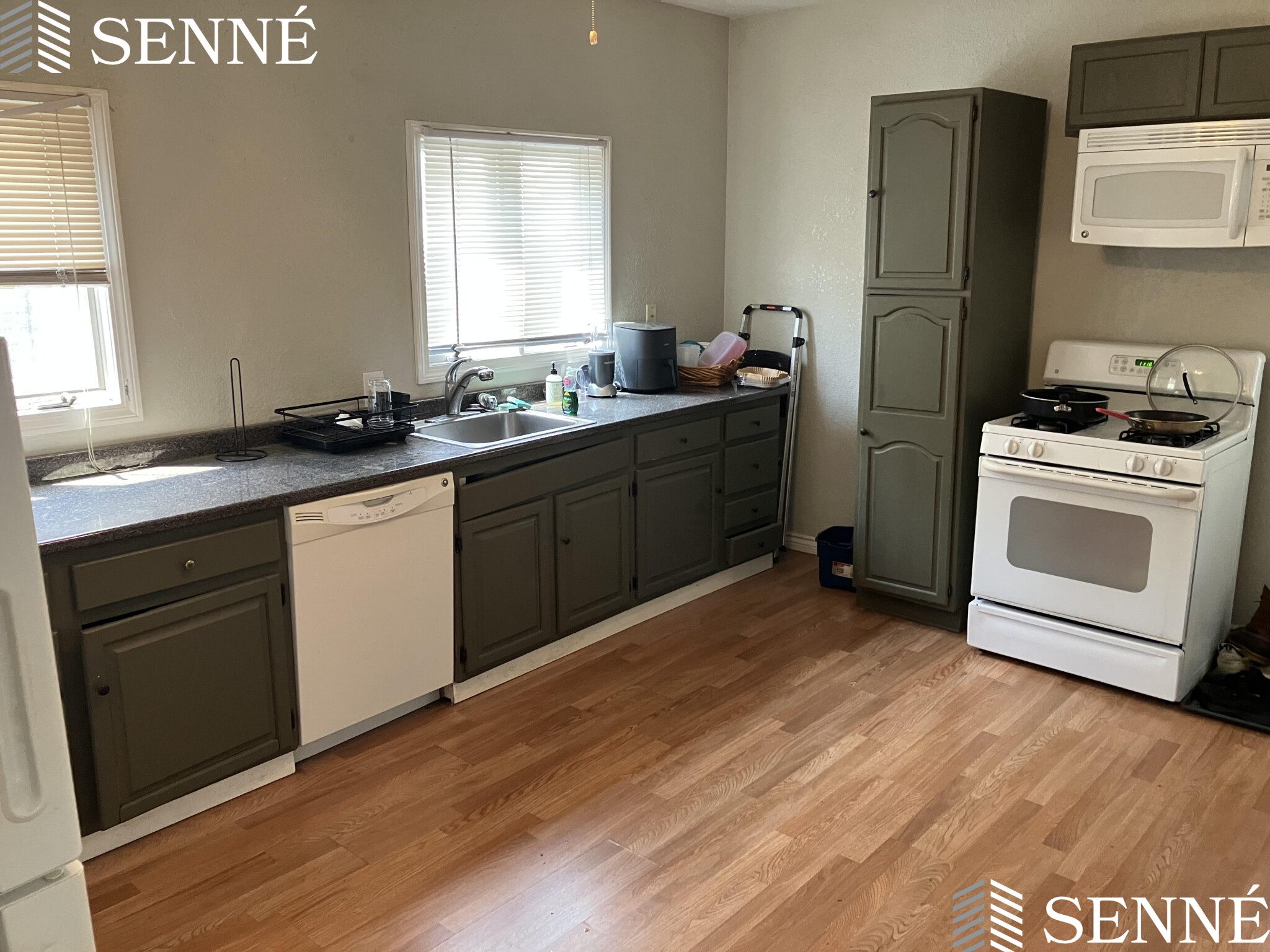 3 bed, 1 bath apartment for rent at 50 Bromfield St Unit 1, Tufts — photo 2 of 15