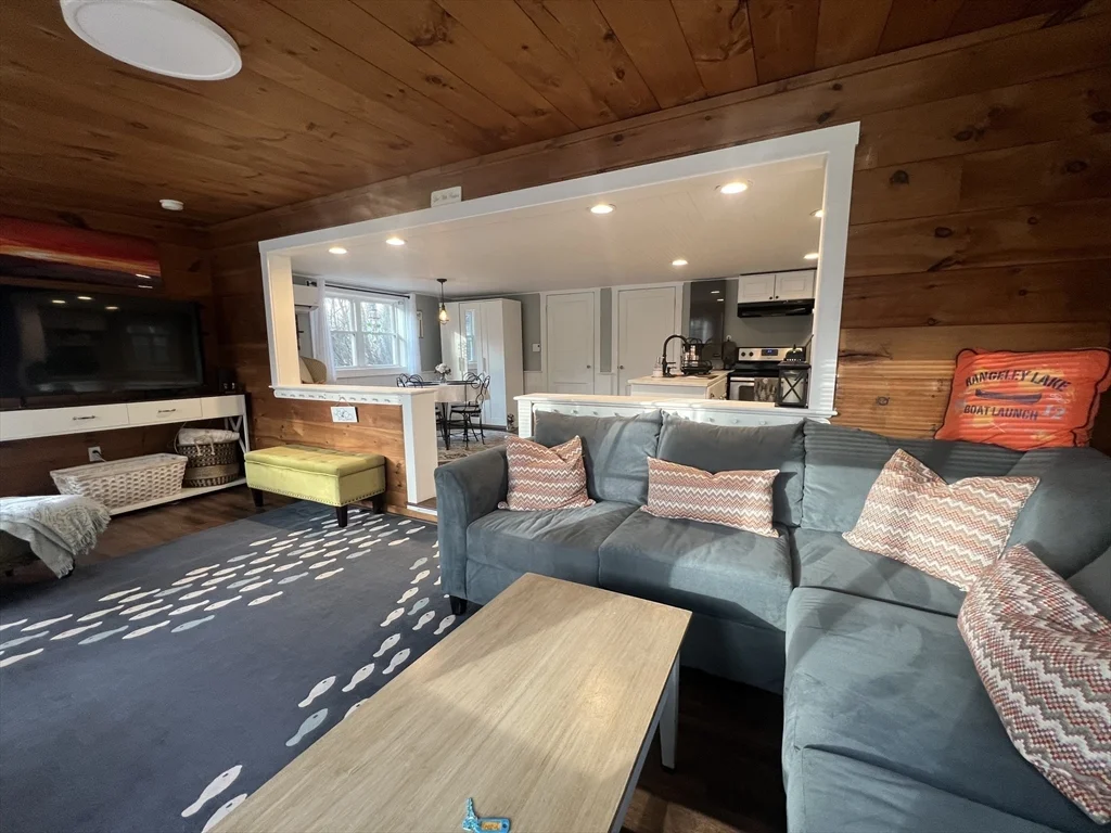 1 bed, 1 bath apartment for rent at 50 Browning Pond Cir Unit A, North Spencer — photo 5 of 42