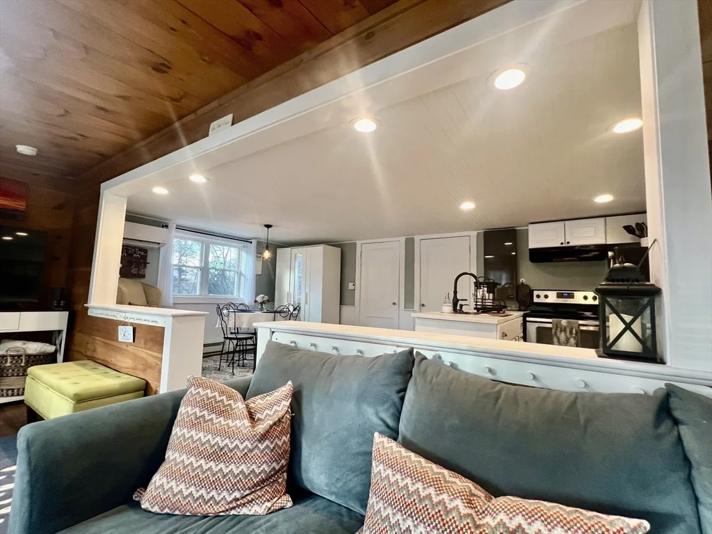 1 bed, 1 bath apartment for rent at 50 Browning Pond Cir Unit A, North Spencer — photo 8 of 42