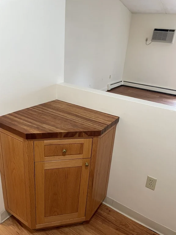1 bed, 1 bath apartment for rent at 50 Cambridge Rd Unit 211, Woburn — photo 2 of 5