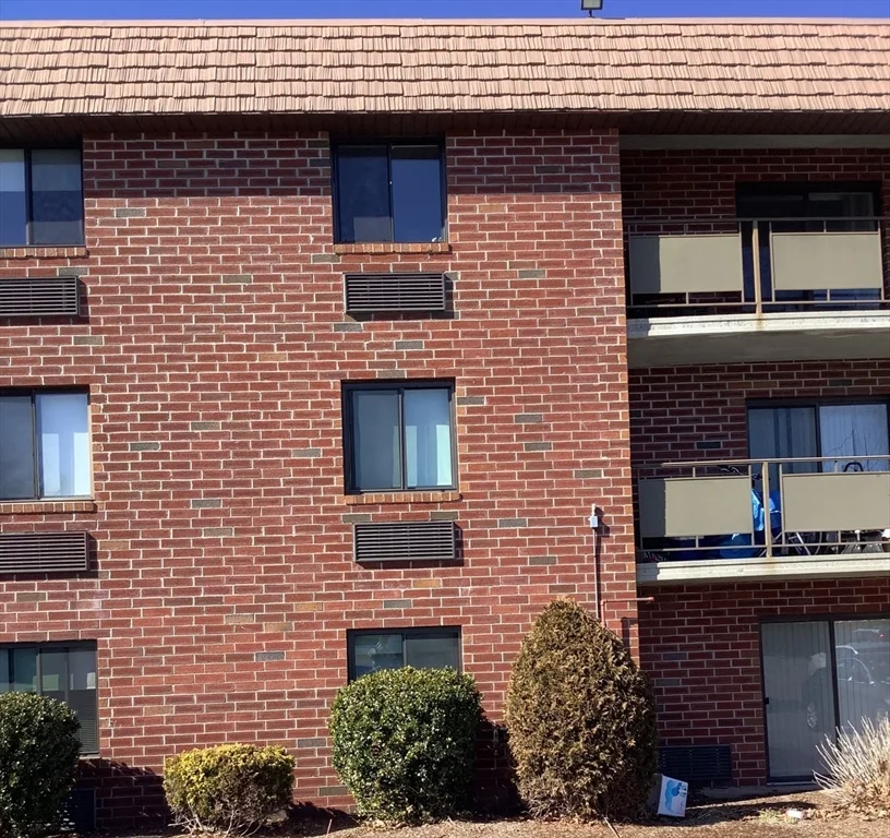 1 bed, 1 bath apartment for rent at 50 Cambridge Rd Unit 218, Woburn — photo 1 of 6