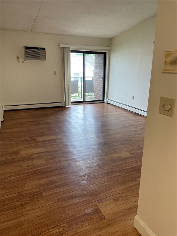 1 bed, 1 bath apartment for rent at 50 Cambridge Rd Unit 219, Woburn — photo 1 of 5