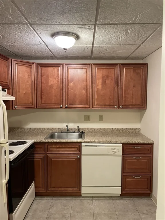 1 bed, 1 bath apartment for rent at 50 Cambridge Rd Unit 314, Woburn — photo 2 of 5