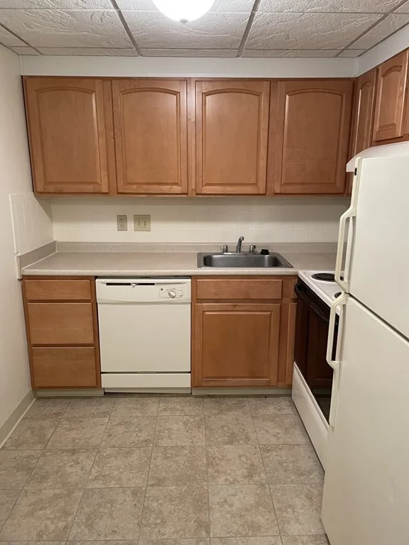 1 bed, 1 bath apartment for rent at 50 Cambridge Rd Unit 319, Woburn — photo 2 of 5