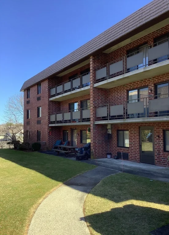 1 bed, 1 bath apartment for rent at 50 Cambridge Rd Unit 512, Woburn