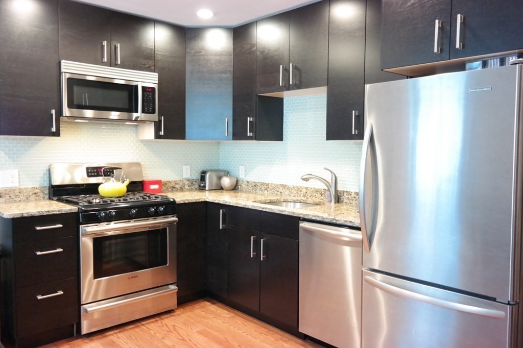 2 bed, 1 bath apartment for rent at 50 Chappie St Unit 1, Charlestown — photo 3 of 8