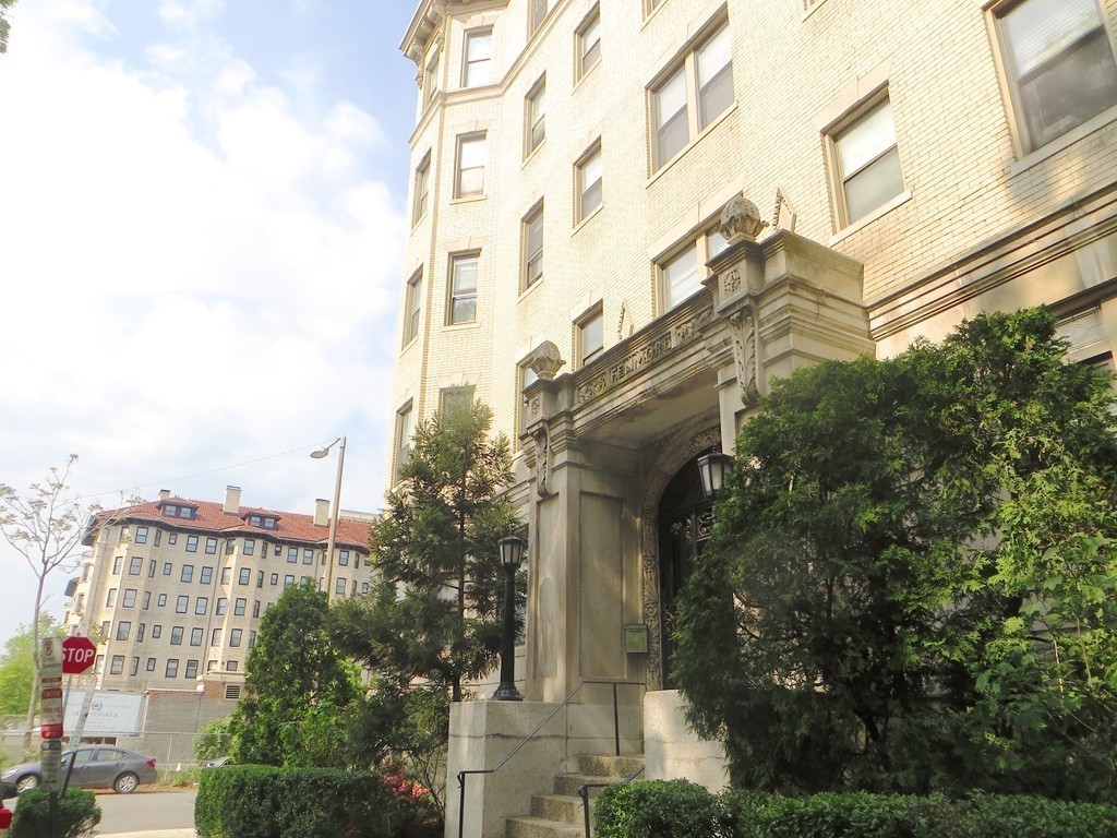 1 bed, 1 bath apartment for rent at 50 Charlesgate East Unit 178, Fenway — photo 11 of 27