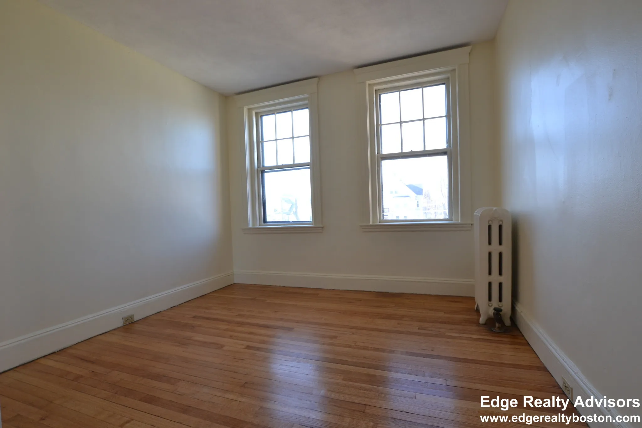 3 bed, 1 bath apartment for rent at 50 Chester St Unit 6, Allston — photo 4 of 7
