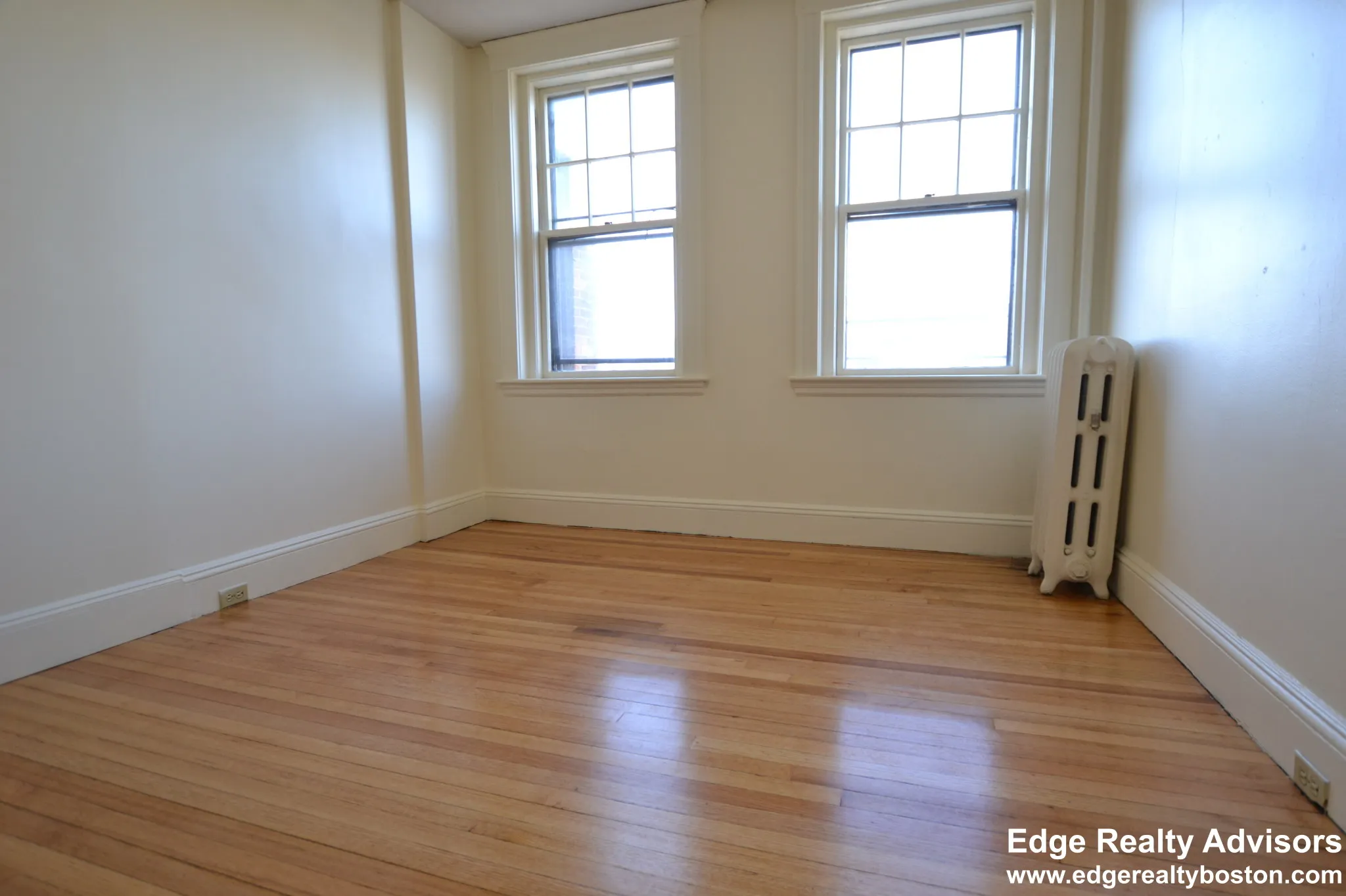 3 bed, 1 bath apartment for rent at 50 Chester St Unit 6, Allston — photo 3 of 7
