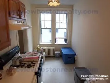 3 bed, 1 bath apartment for rent at 50 Chester St Unit 9, Allston — photo 12 of 16