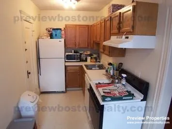 3 bed, 1 bath apartment for rent at 50 Chester St Unit 9, Allston — photo 11 of 16