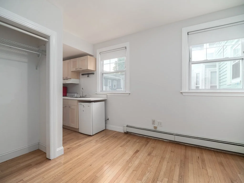 Studio bed, 1 bath apartment for rent at 50 Columbus Ave Unit 4B, Union Square — photo 3 of 17